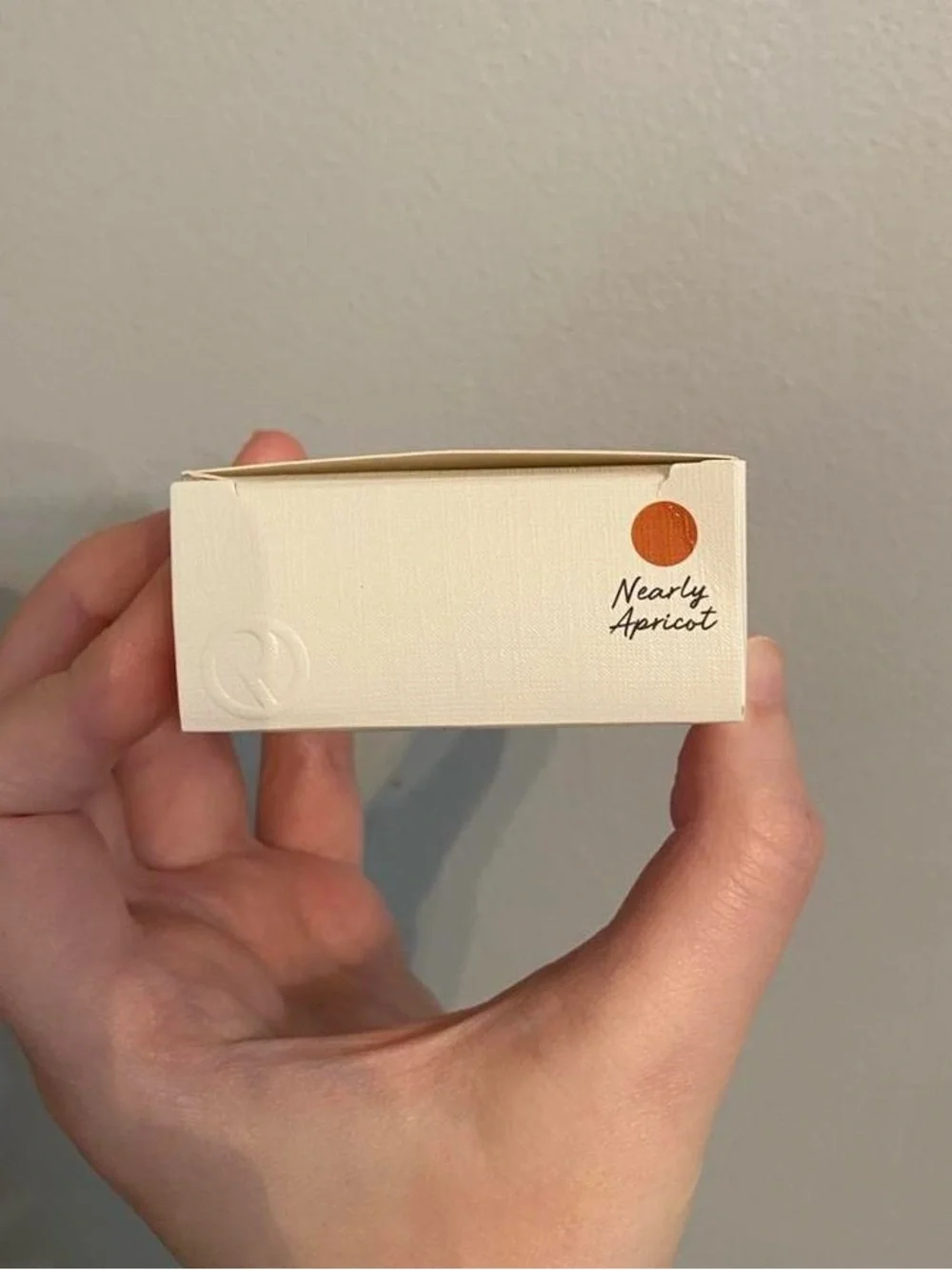 Rare Beauty Stay Vulnerable‎ Melting Blush - Nearly Apricot (Apricot-Pink)